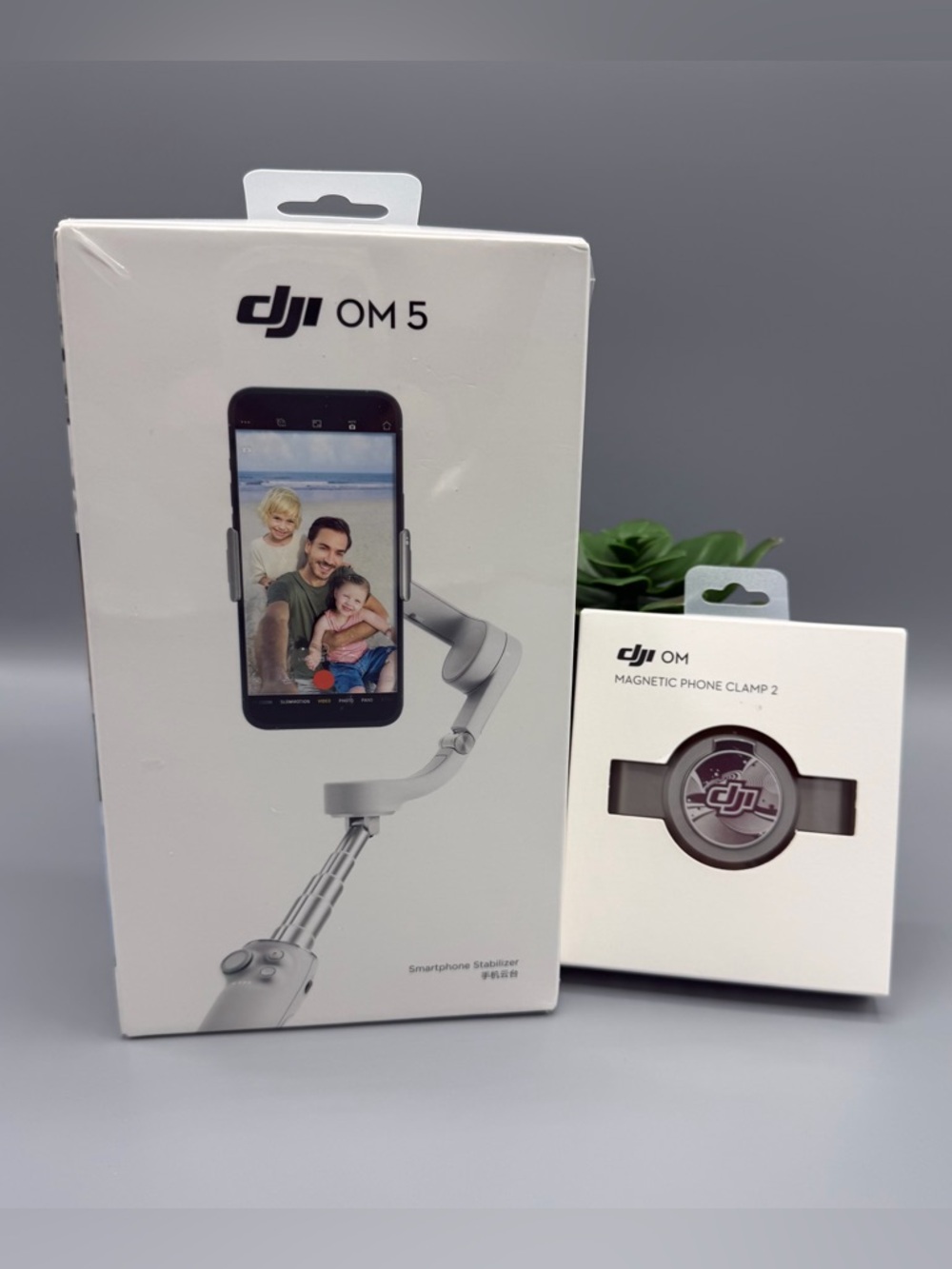 DJI Osmo Bundle OM 5 Compact 3 Axis Phone Gimbal Stabilizer Magnetic Phone Clamp